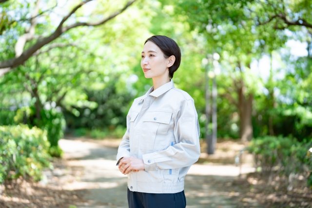 昼職の女性