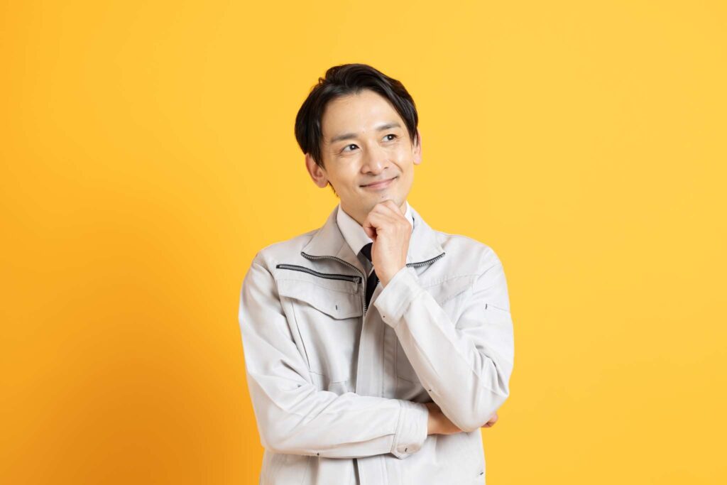 作業着の男性